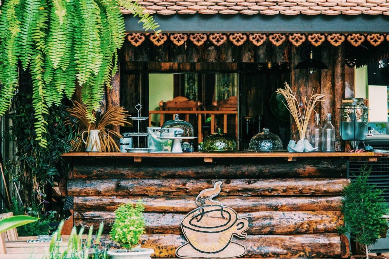 Отель Baan Krittika Удон-Тхани Экстерьер фото